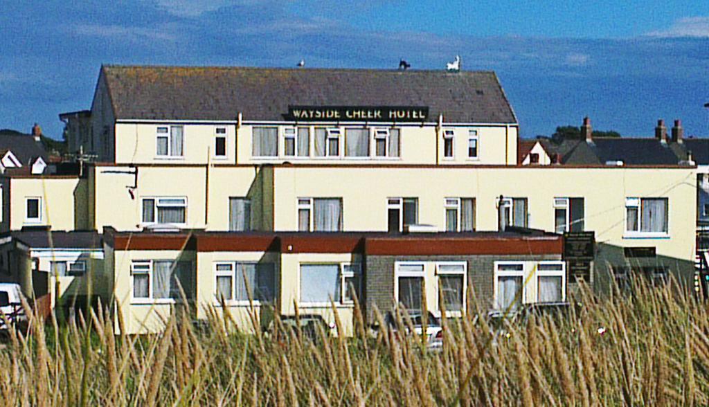 Wayside Cheer Hotel Castel Exteriér fotografie